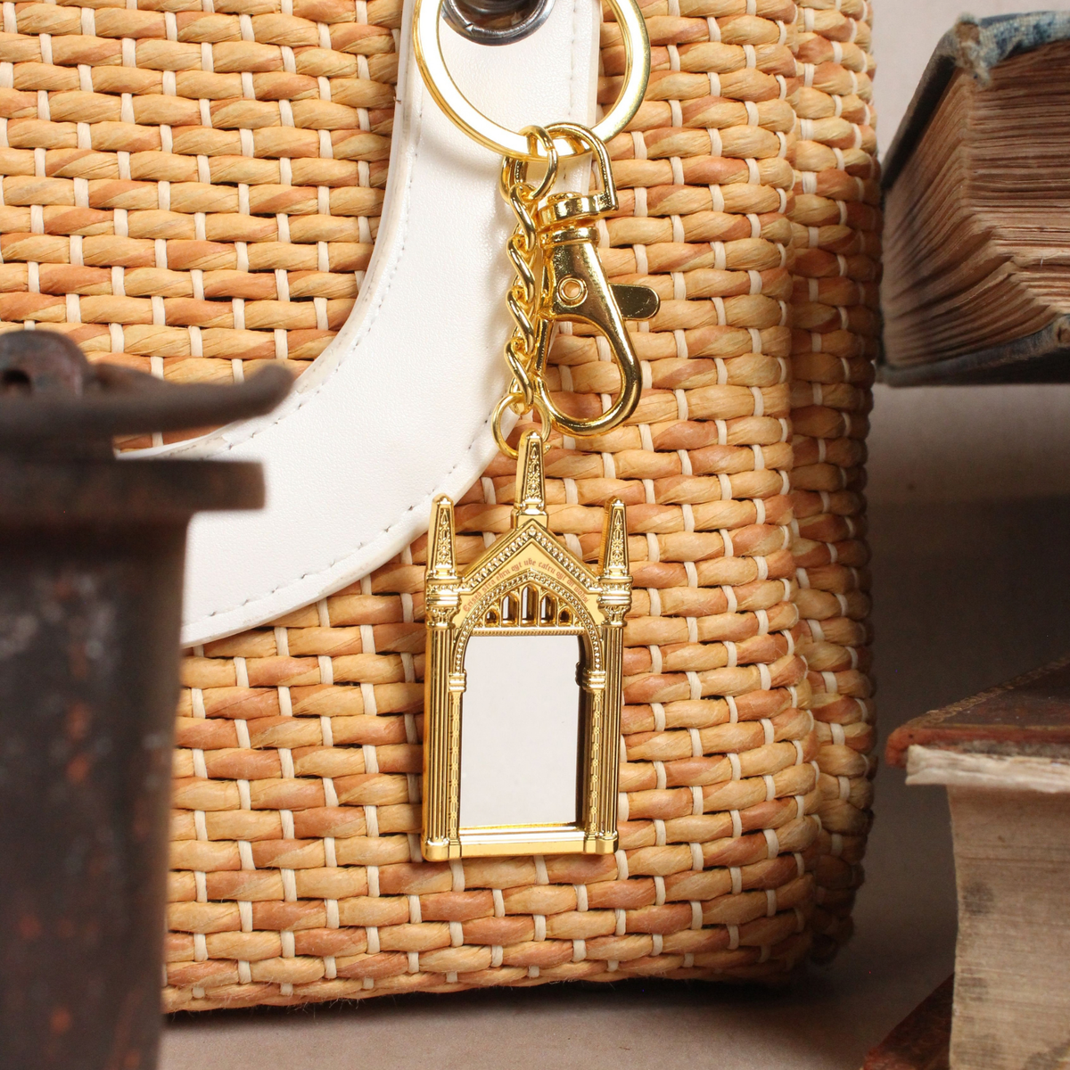 Harry Potter Mirror of Erised Keyring