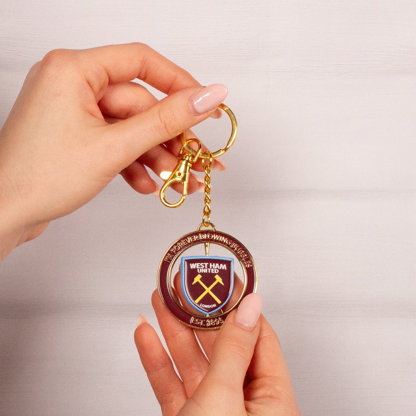 West Ham Football Club Spinning "I'm Forever Blowing Bubbles" Keyring