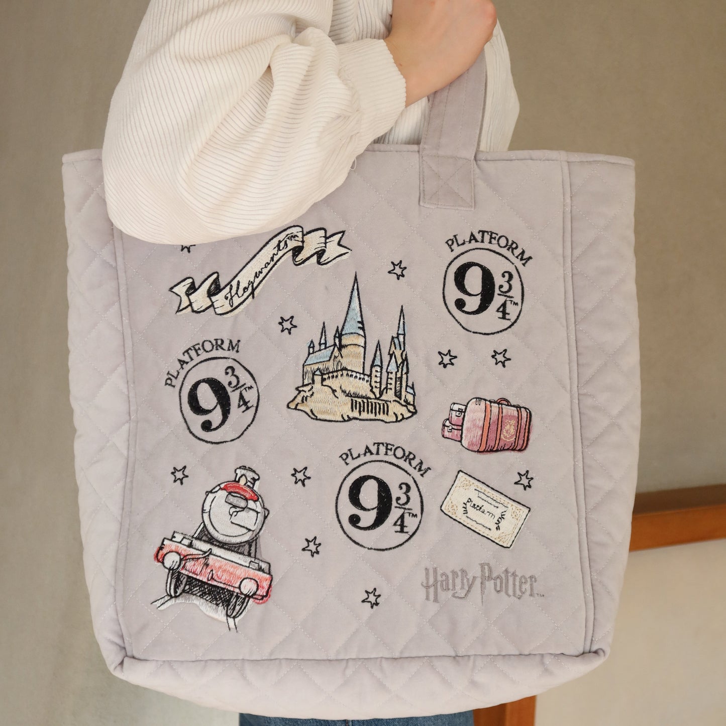 Harry Potter Platform 9 ¾ Embroidered Velvet Tote Bag