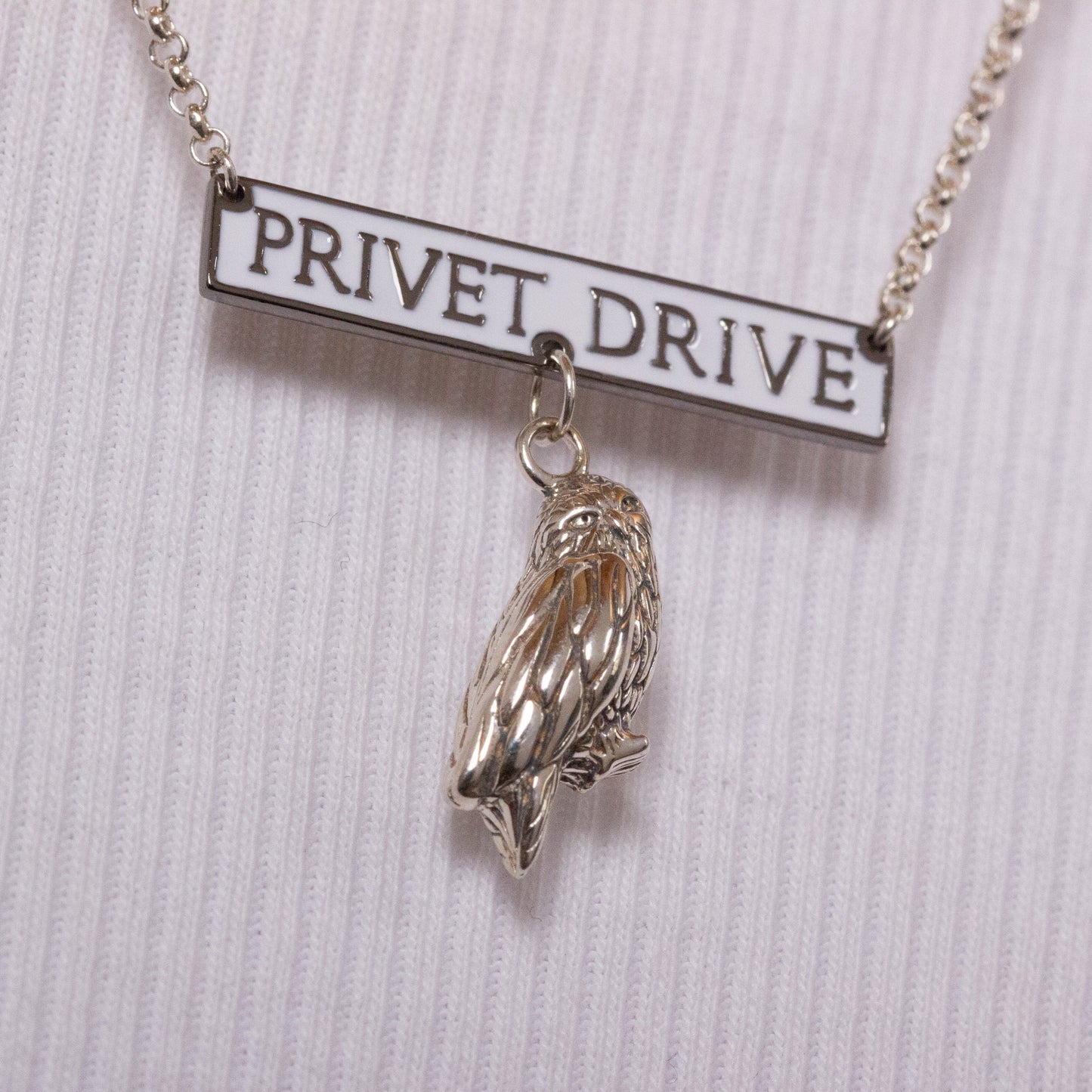 Harry Potter Privet Drive Sign With Hedwig The Owl Necklace - Sterling Silver