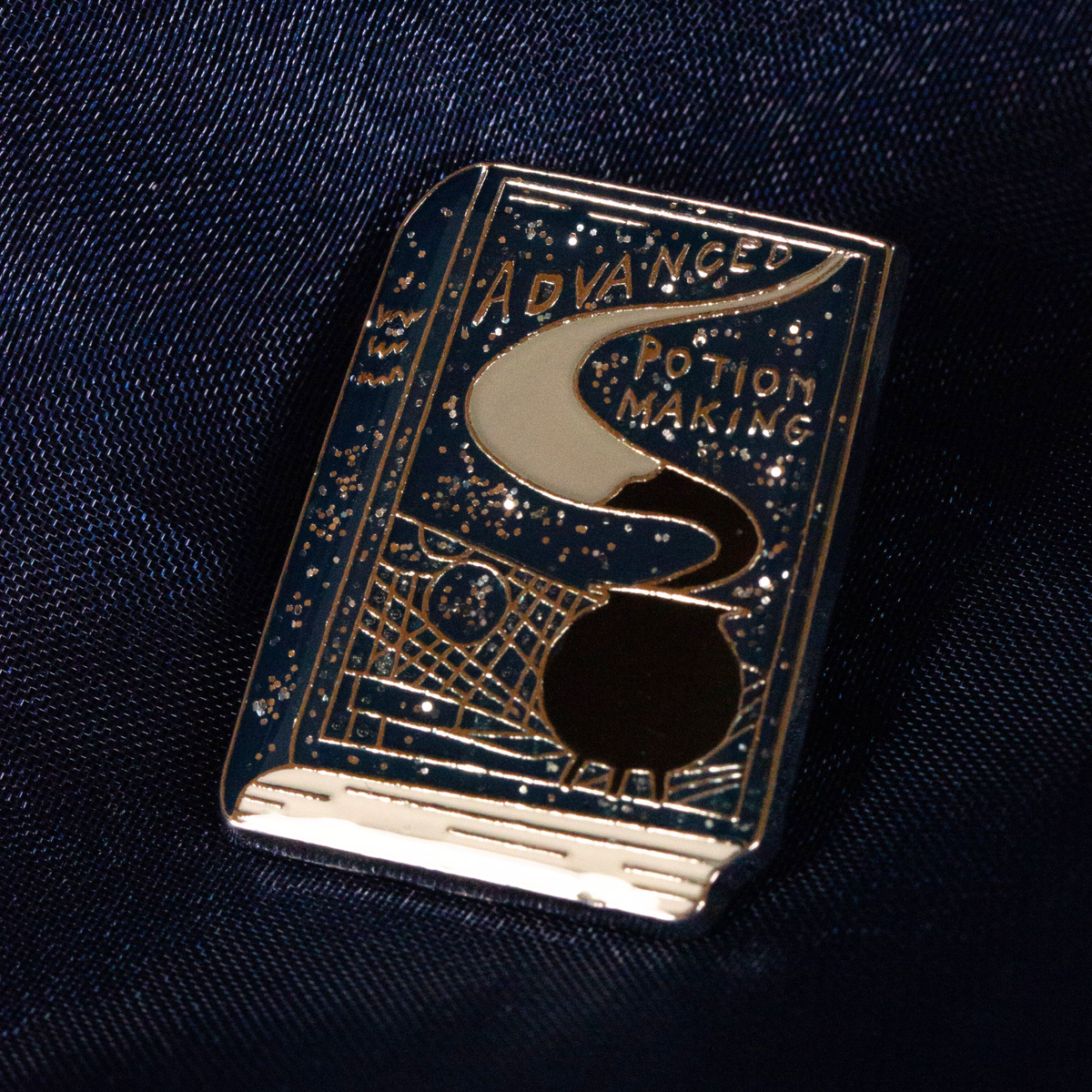 Harry Potter Advanced Potion Making Book Pin Badge