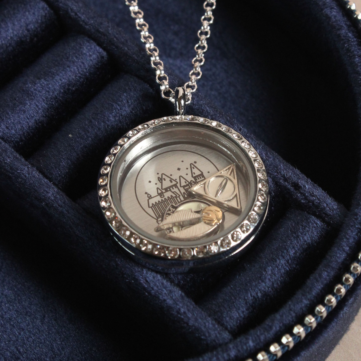 Harry Potter Floating Charm Locket Necklace
